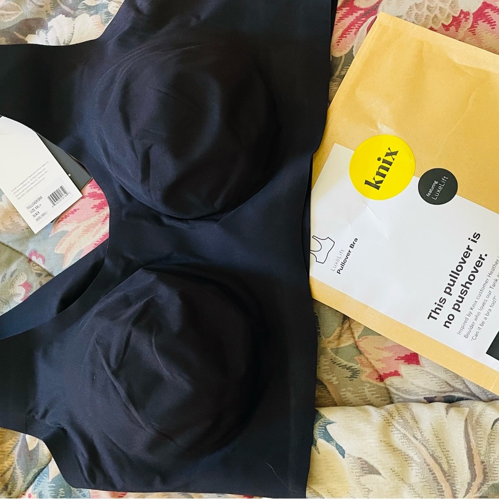 LuxeLift Knix black PULLOVER BRA
SIZE XXL+
BLACK